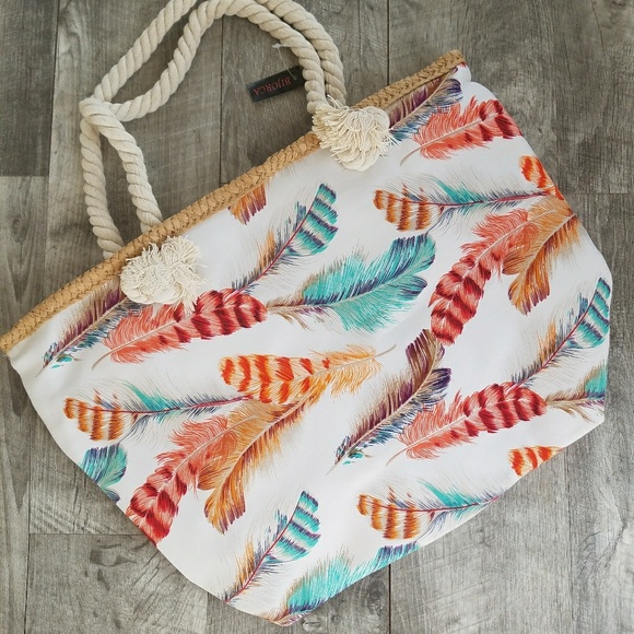 ☆Just In☆ Feather Tote🌞 - Picture 4 of 5